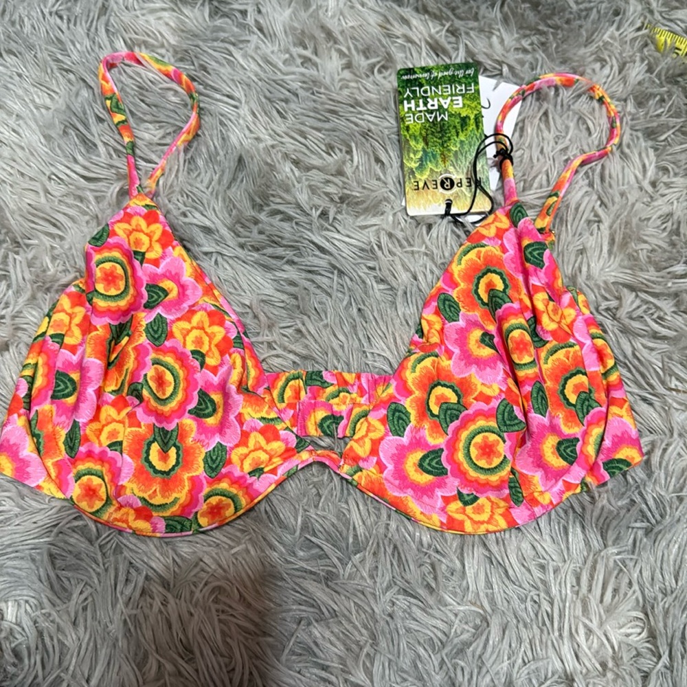 VDM swim top